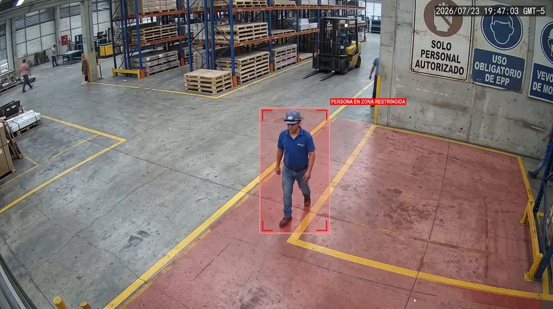Área restringida — detección automática en cámara de seguridad