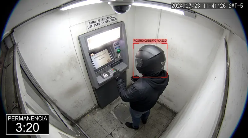 Cajeros y espacios sensibles — detección automática en cámara de seguridad
